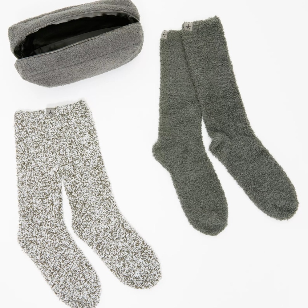 NEW Barefoot Dreams CozyChic 2 Pair Sock Set With Pouch Smokey Gray Multi